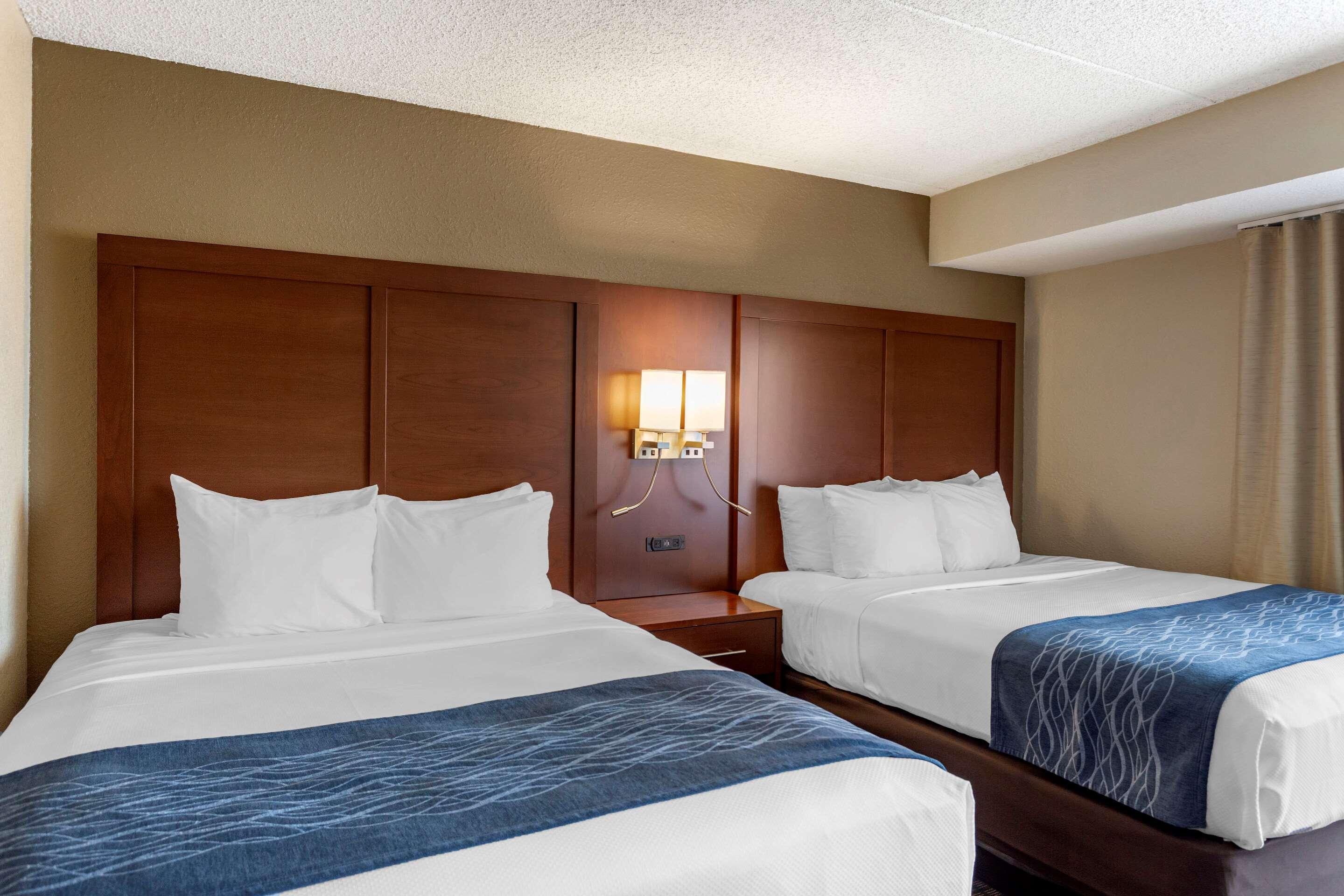 Comfort Inn & Suites Rochelle - Dekalb Exterior photo